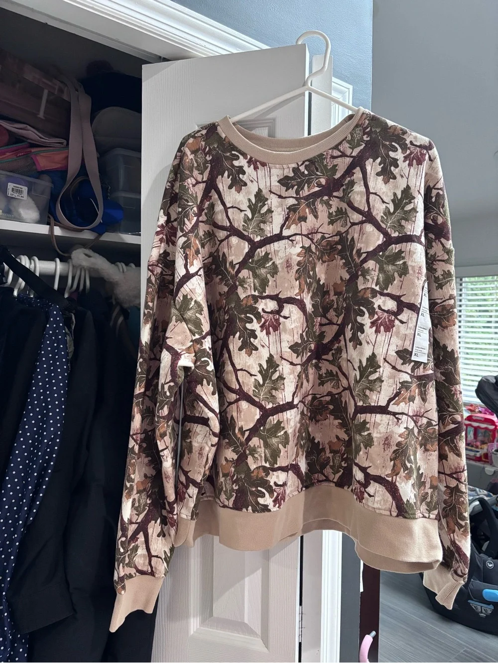 Original Use Men's XL Crewneck Sweater in Beige w Olive & Brown Leaf Print NWT
